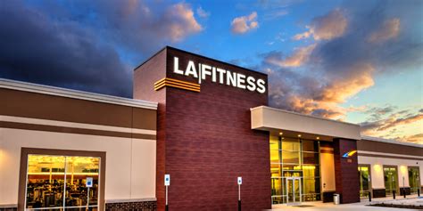 hours for la fitness
